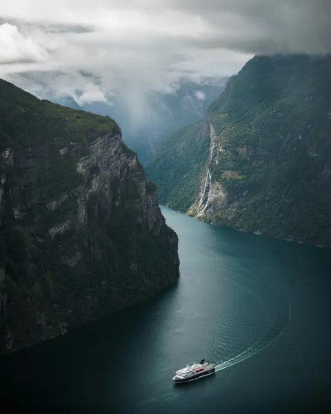 Cruiseskip i Geirangerfjorden